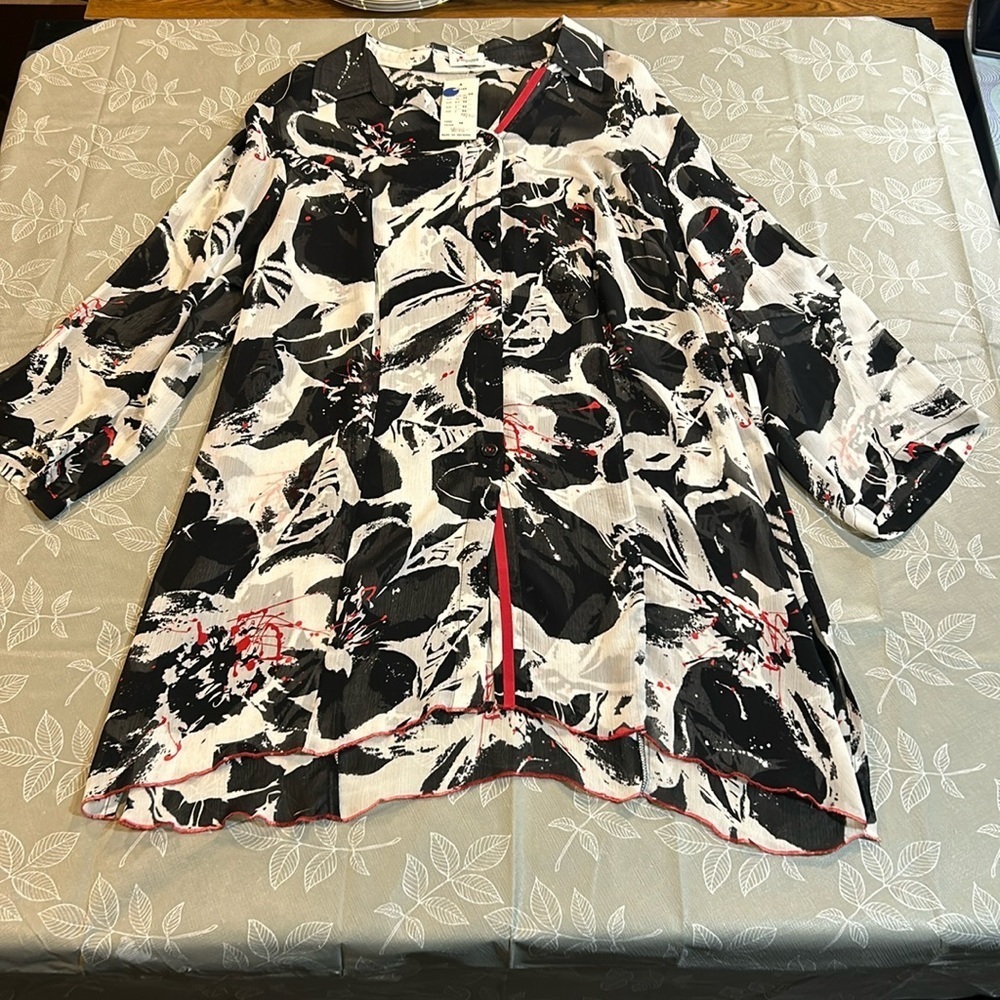 Ladies Verpass Button Up Shirt.